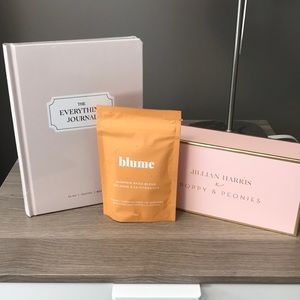 Jilly box items, Jillian Harris